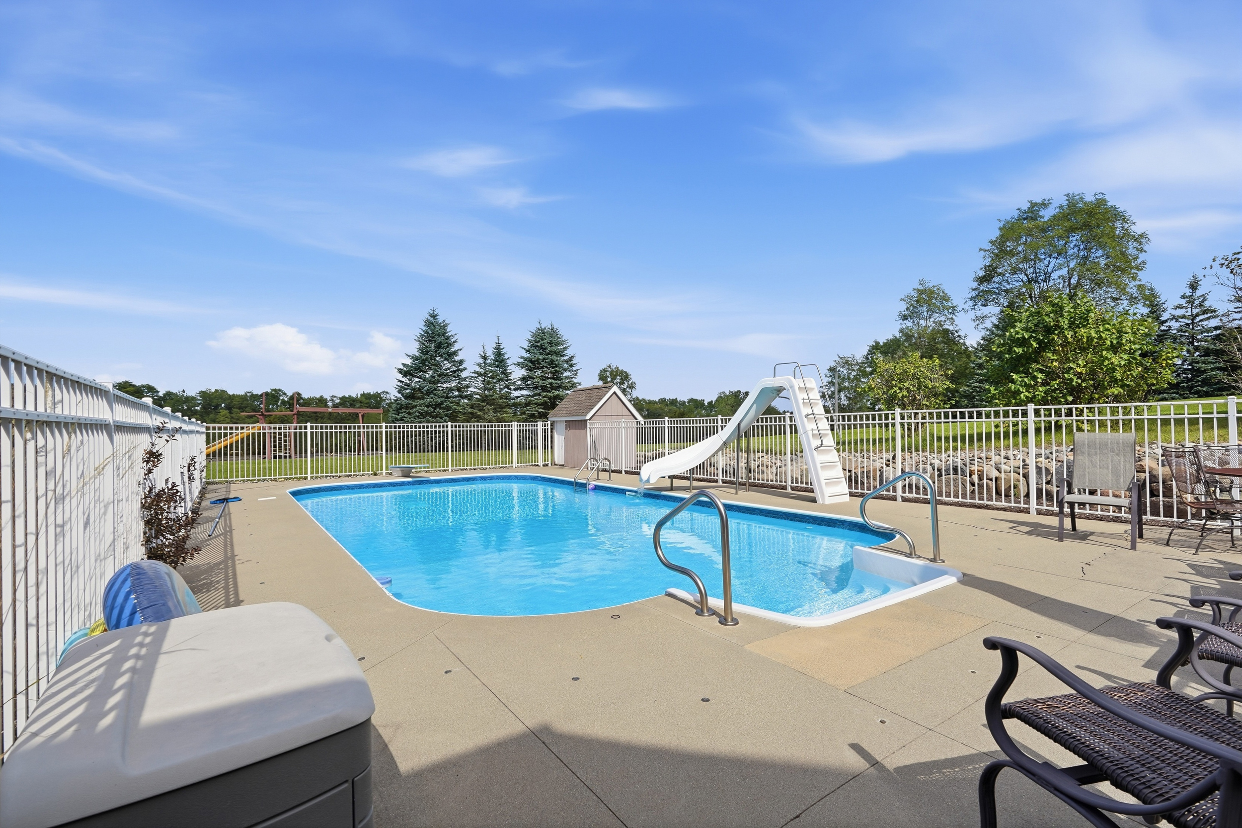 Pool deck